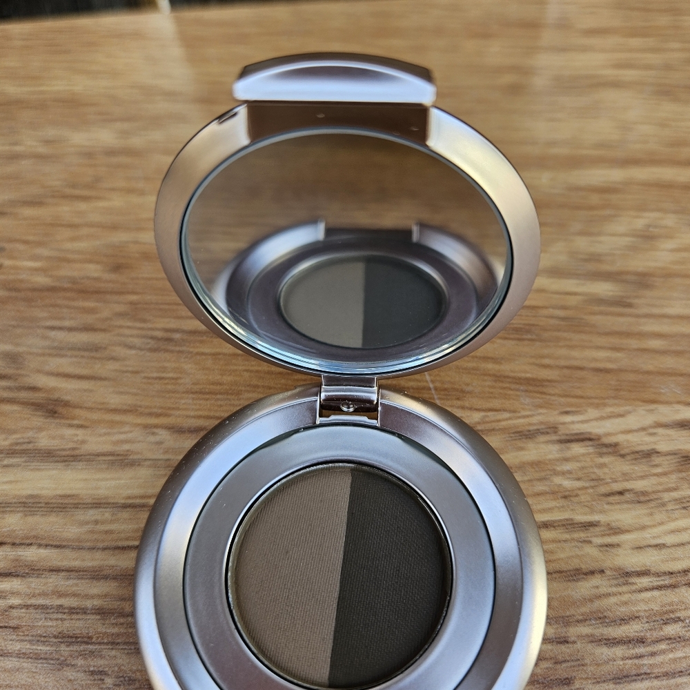 Anastasia Beverly Hills Brunette/Dark Brown